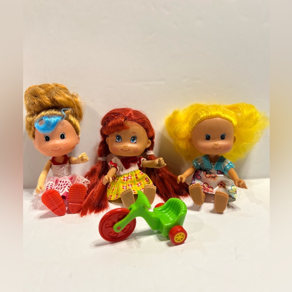Vintage Doll Lot and Trike